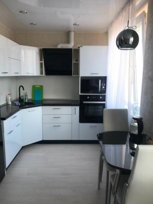 Радостью было заняться ремонтом после пяти лет переездов по съемным квартирам. 03