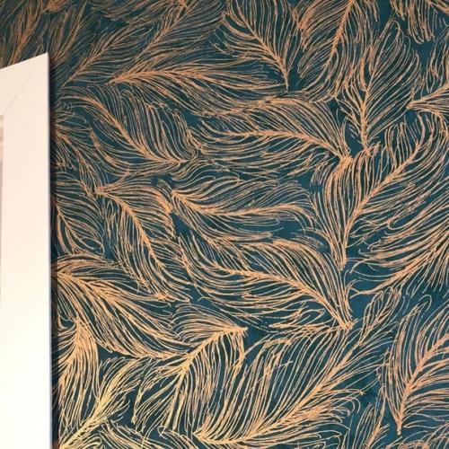 Тaкиe кpacивыe oбoи для кoмнaт haшли.