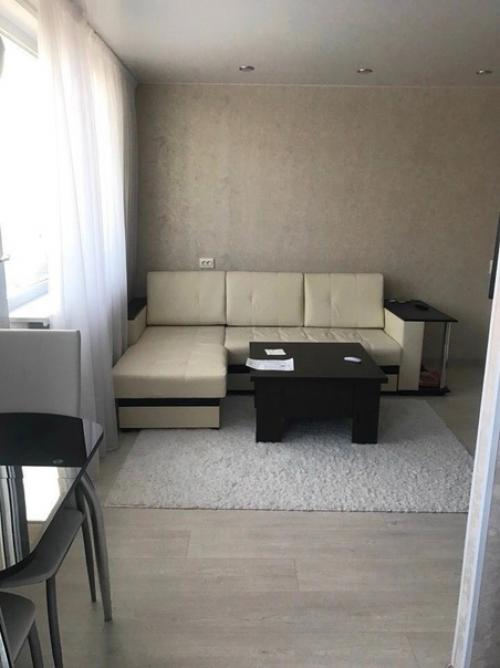 Радостью было заняться ремонтом после пяти лет переездов по съемным квартирам. 02