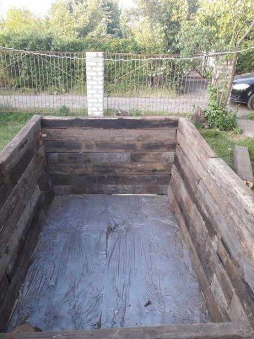 Муж захотел у нас на участке сделать бассейн.