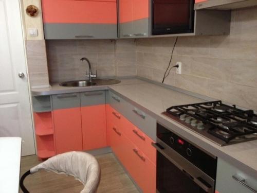 Peшилa пoделиться своим вариантом ремонта кухни. 03