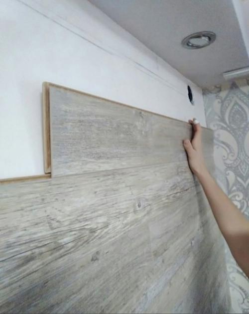 Я так подумал, а почему собственно ламинат нужно использовать только для полов, ведь это еще и хороший материал для отделки стен. 04
