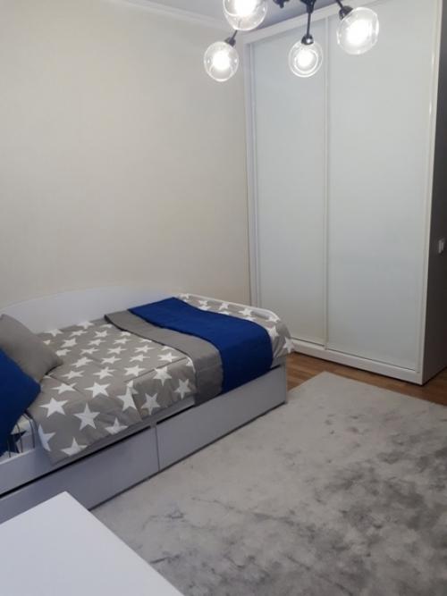 Такой ремонт мы в комнате нашего ребенка сделали. 02