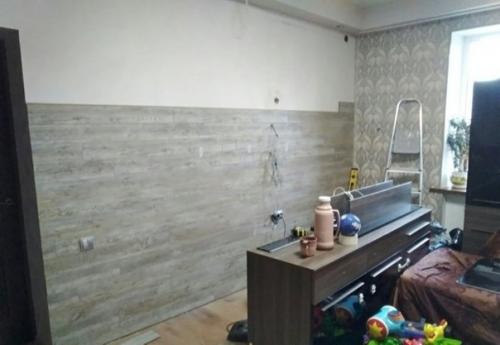 Я так подумал, а почему собственно ламинат нужно использовать только для полов, ведь это еще и хороший материал для отделки стен. 05