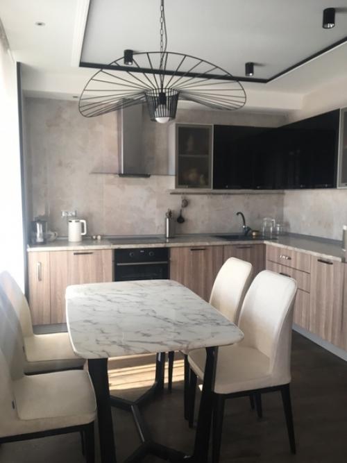 Наш ремонт почти год и вот результат продлился. 04