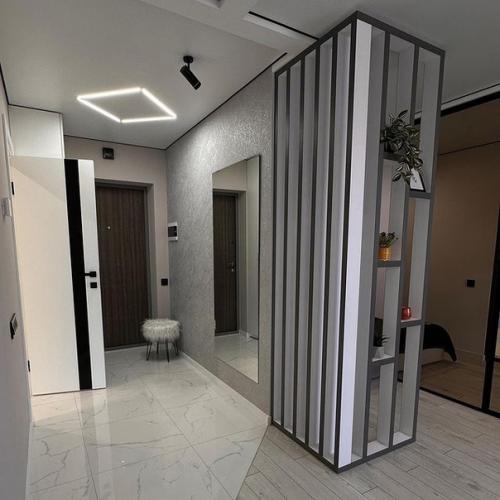 Ремонт успешно завершен в этой квартире общей площадью 40 квадратных метров. 02