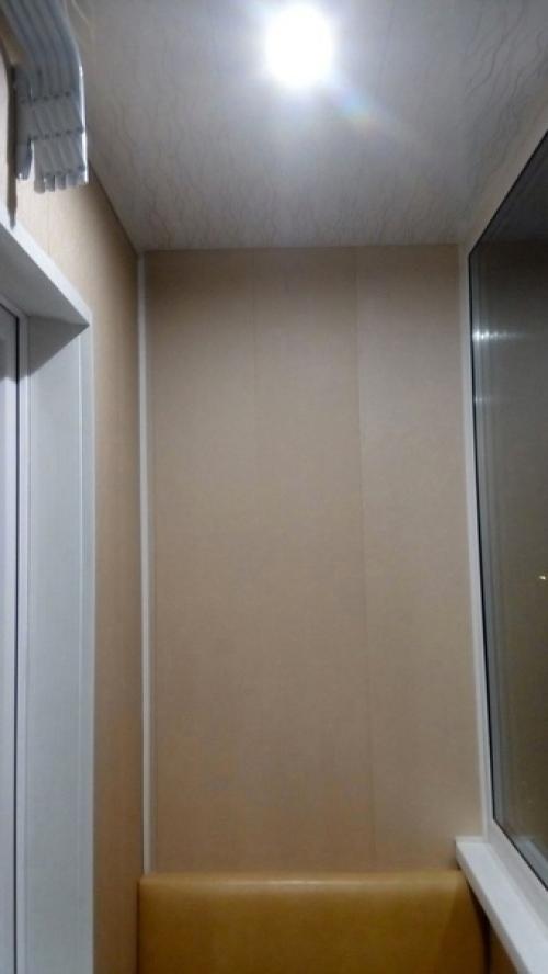 Я всегда считала, что балкон должен быть для отдыха и времяпровождения, но никак не для хлама. 04