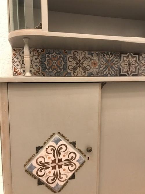 Сделали реставрацию бабушкиного серванта. 04