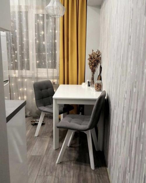 Моя совсем небольшая кухня, но уместила в неё всё необходимое. 04