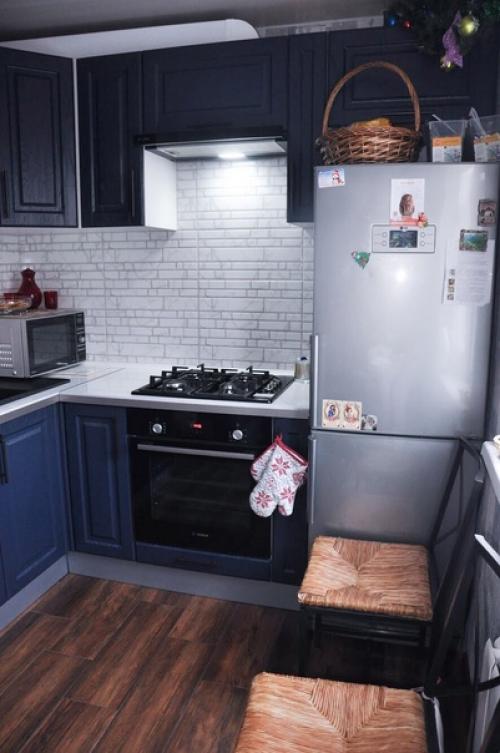 В общем мы решили, что пора бы нам сделать себе современную кухню. 07