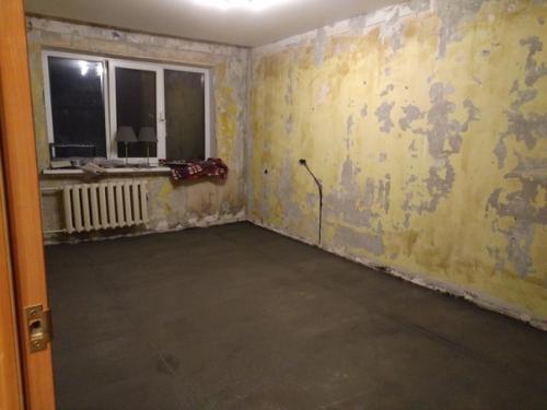 Вот такой капитальный ремонт сделали в нашей с мужем комнате. 03