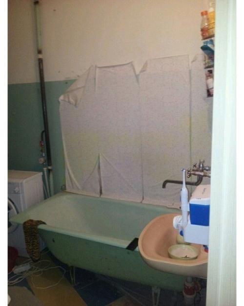 Ремонт в нашей ванной комнате, почему то решили сделать именно так. 01