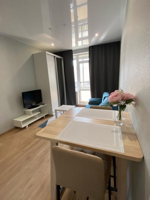 Демонстрирую мою студию. 02