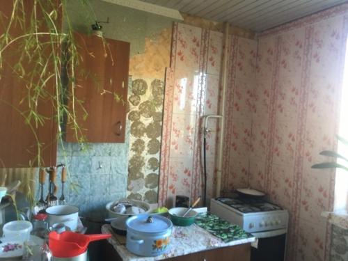 В общем мы решили, что пора бы нам сделать себе современную кухню. 01