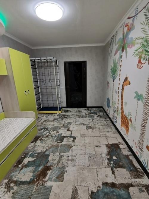 Вы не подумайте, это такой ковёр на полу, сама не сразу поняла. 02