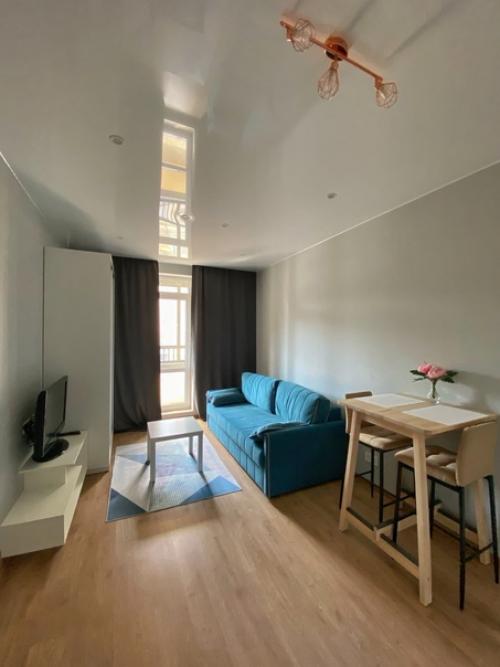 Демонстрирую мою студию. 03