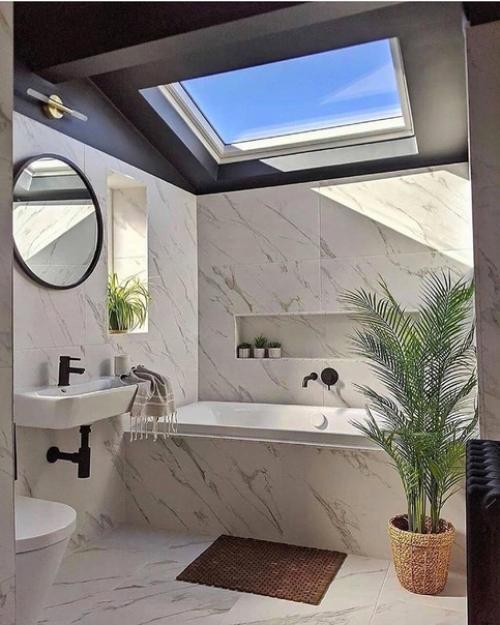 Вот такая ванная комната была в нашем частном доме, а вот что ы с ней сделали. 02