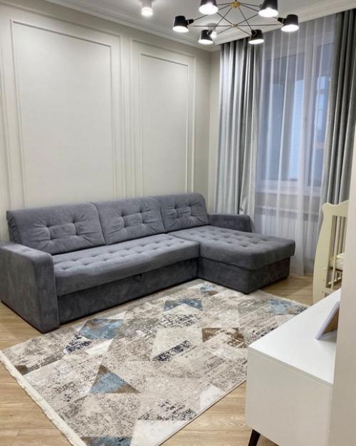 Милый ремонт в квартире, очень светло и современно.