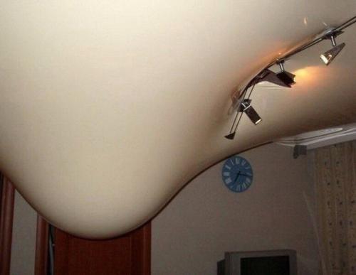 Натяжные потолки отличное средство по спасению от затоплений соседями сверху. 02