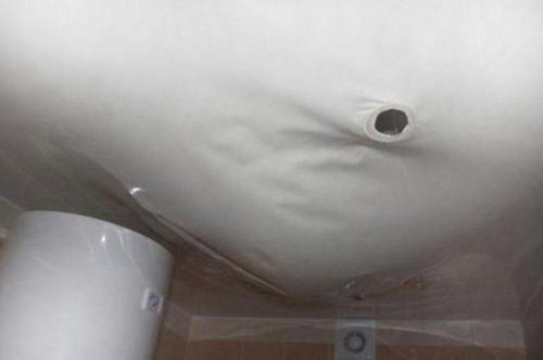 Натяжные потолки отличное средство по спасению от затоплений соседями сверху. 03