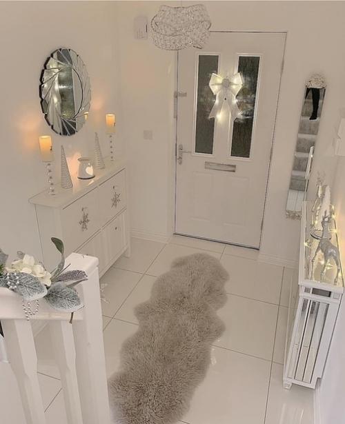 В интерьере очень хорошо выглядят светлые тона. 09