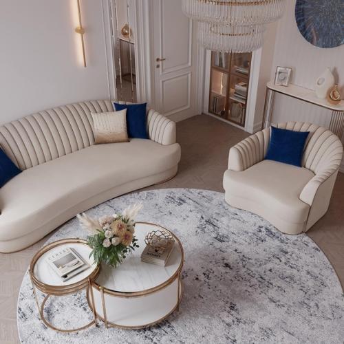 Я была поражена, увидев гостиную сложной формы, площадью 26 кв. 01