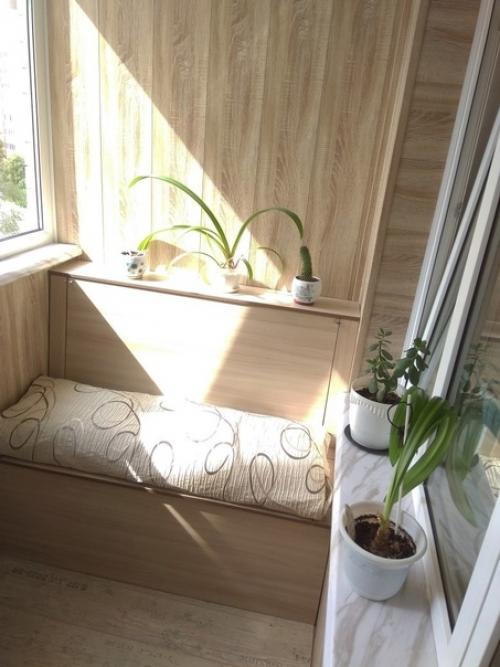 Так мы балкончик обустроили.