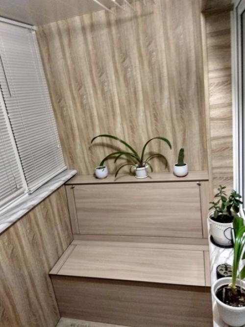 Так мы балкончик обустроили. 02