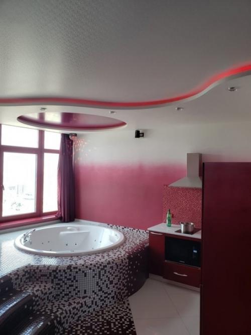 Я недавно довольно странную квартиру снял. 01