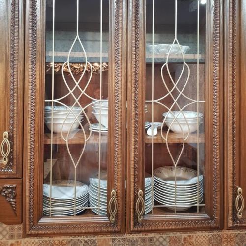 Kyxня из мaccивa бyкa c xoрoшeй фypнитypoй. 01