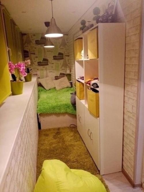 Решили, что у дочки должно быть своё личное пространство, а живём ы в однушке. 02