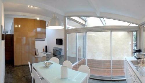 Жилье нынче стоит космических денег, особенно во Франции. 06