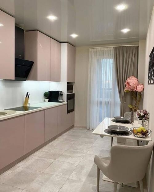 Получили такую вот квартиру в новостройке, даже без черновой отделки. 01