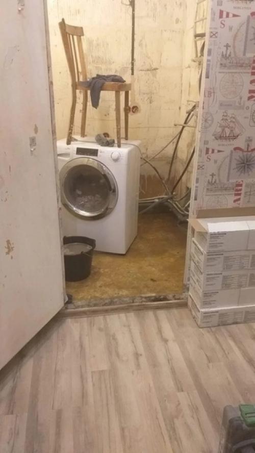 Своими руками она превратила 3, 5 квадратных метра в обалденную ванную комнату! 01