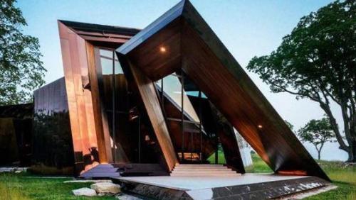 Они создают дома, которые невозможно перепутать с чем-либо другим. 06