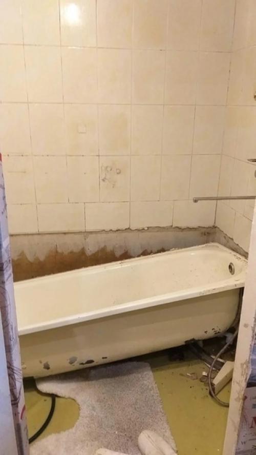 Своими руками она превратила 3, 5 квадратных метра в обалденную ванную комнату!