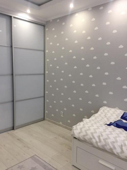 Ремонт в детской комнате должен быть ярким, удобным и функциональным. 02