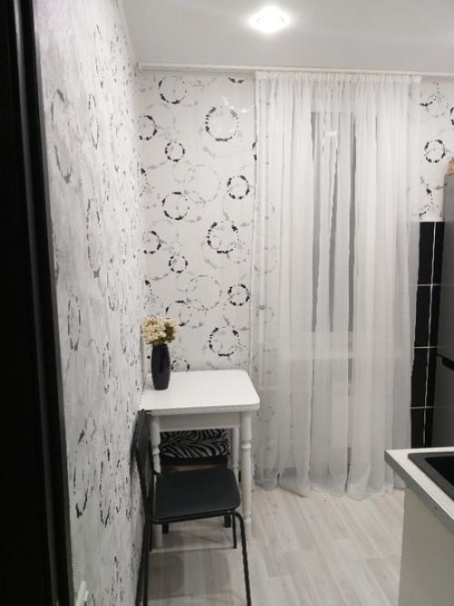 В этом посте хочется поделиться своим опытом и удачной реализацией проекта - кухни площадью 5, 5 квадратных метров в хрущевке. 02