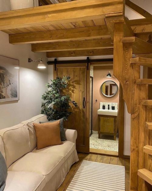 Этот маленький домик - идеальное пространство для уютной и комфортной жизни. 05