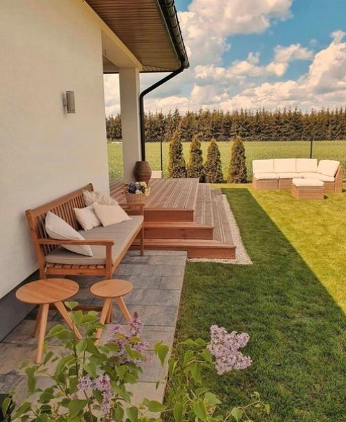 Этот дом просто поражает своей красотой как снаружи, так и внутри.