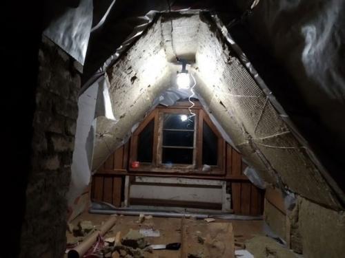 Разгреб старый чердак на даче, потому что встала нужда переехать туда на пмж. 03