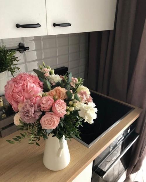 Многие из моих знакомых уверяли меня, что мне не удастся найти хорошую кухню за 20 тысяч, но оказалось, что они ошибались. 08