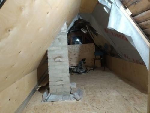 Разгреб старый чердак на даче, потому что встала нужда переехать туда на пмж. 04