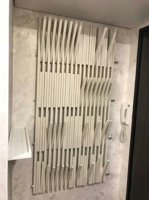 Как то несколько месяцев назад увидел у вас интересную полку вешалку, что решил попробовать сделать в свою квартиру такую. 02