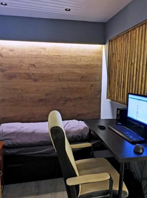 Из старой однушки в современную квартиру для холостого мужика стоит отметить, что до тоже вполне себе ничего. 06