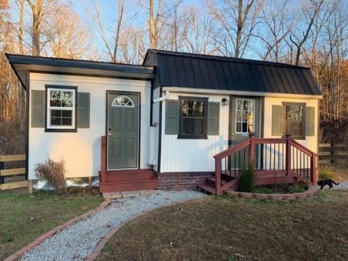 Многодетная семья приобрела около 9 га земли. 06