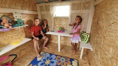 Одной из детских мечтаний является иметь свой собственный шалаш. 02