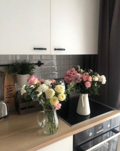 Многие из моих знакомых уверяли меня, что мне не удастся найти хорошую кухню за 20 тысяч, но оказалось, что они ошибались. 01