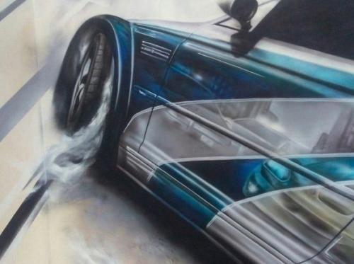 Мой сын решил добавить в свою комнату что-то особенное, и самостоятельно раскрасил одну из стен. 02