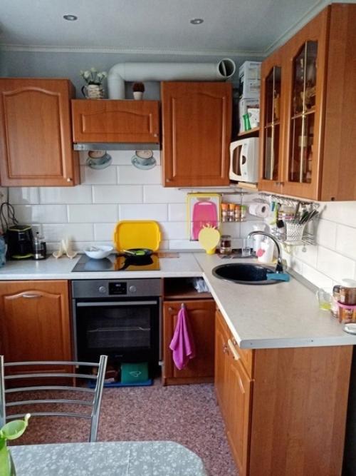 Я пришла к выводу, что не обязательно покупать новую кухню, чтобы обновить интерьер своей кухни.